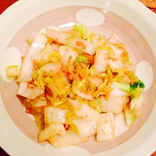 鮭フレークと白菜炒め
